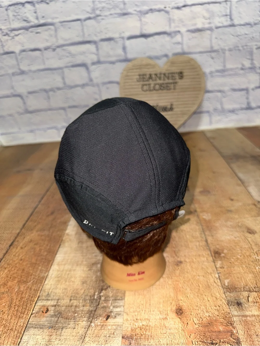 Nike 5 Panel Featherlight Black Dri Fit Swoosh Logo Adjustable Cap Hat Pre owned